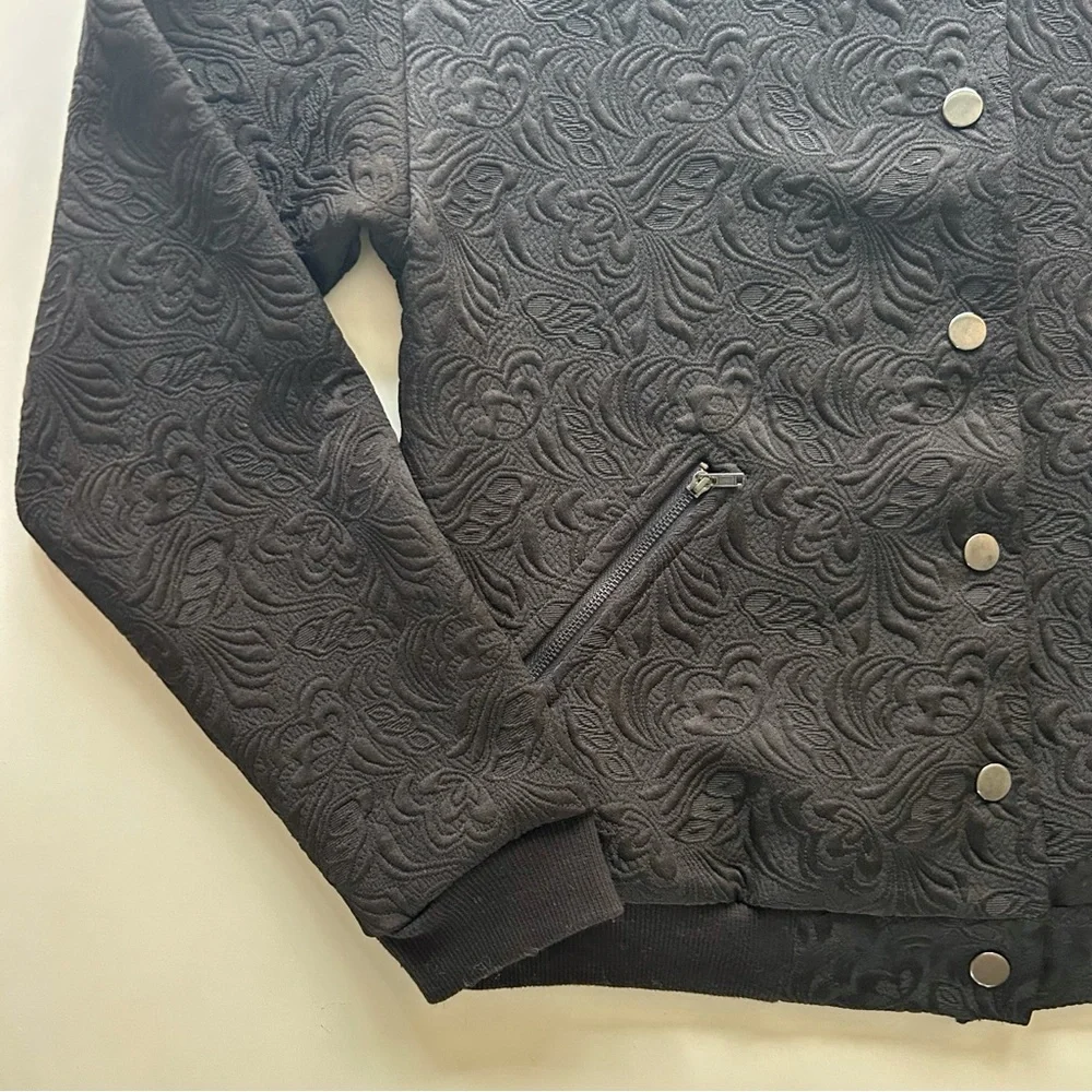 StyleMint Black Textured Floral Bomber Jacket Snap Front Round Neck Size S - Picture 5 of 9